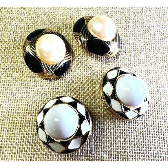 Vintage Clip-On Earrings Set With Pearl & Enamel Accents - Picture 1 of 3